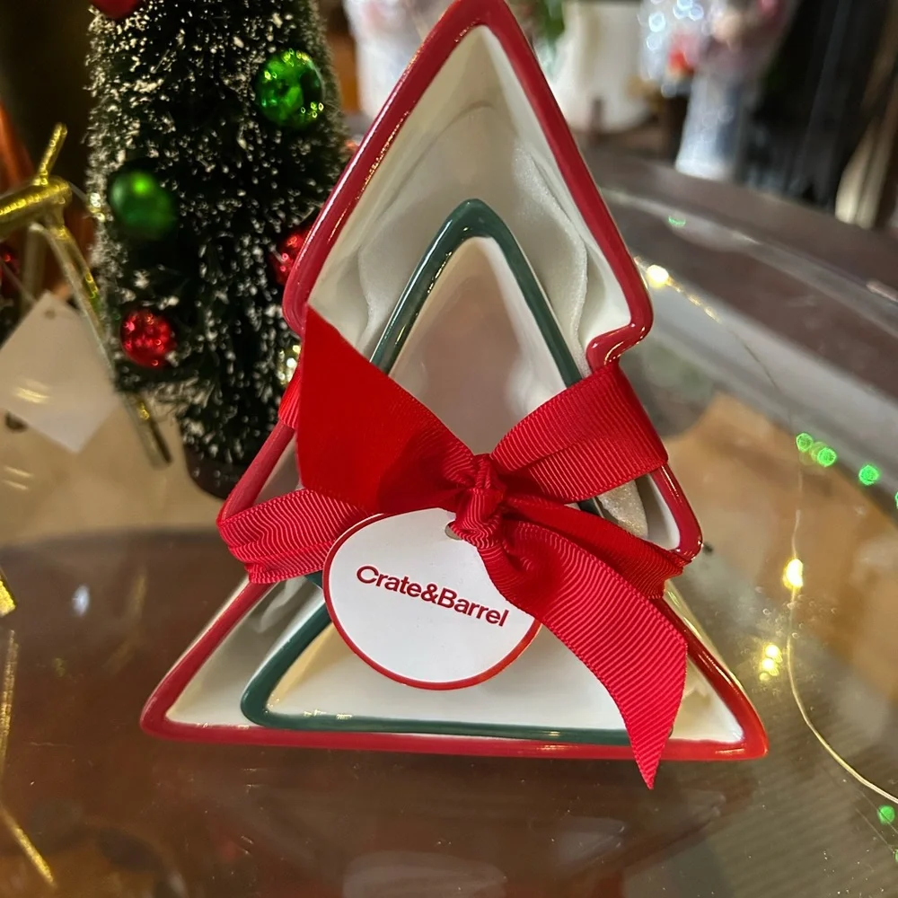 Christmas Bundle w/Holiday Tree Dishes & Nutcracker Ornament
